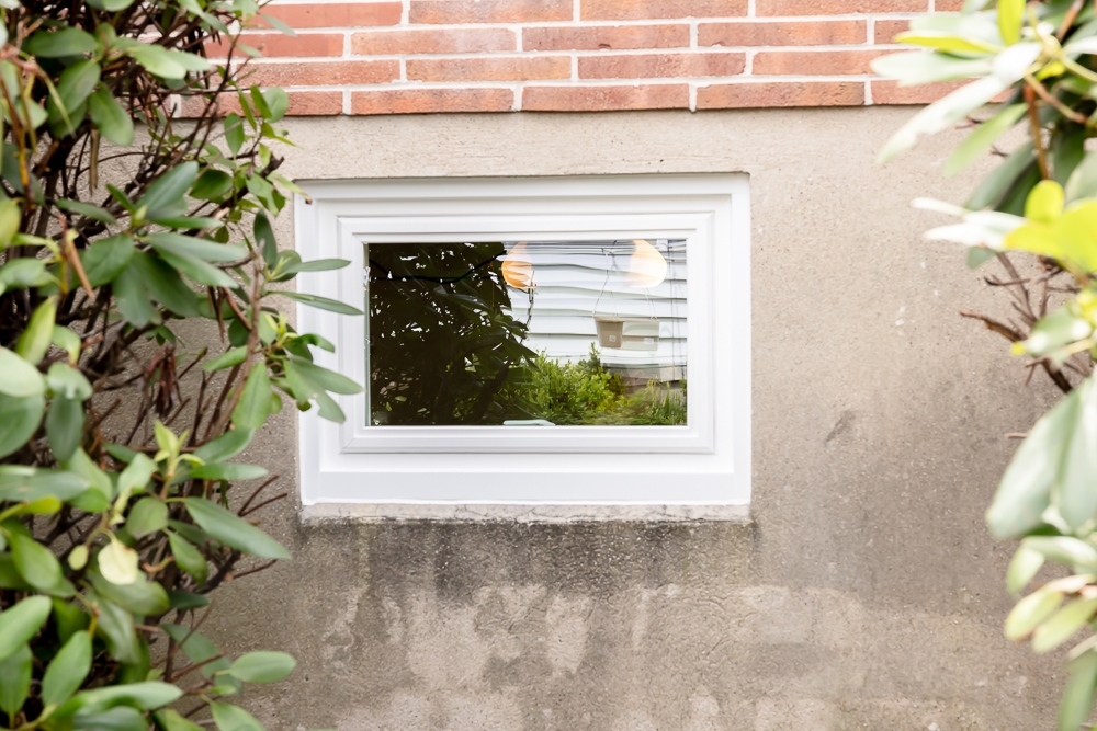 newly installed viwinco awning window in a home "garage window replacement","replace garage windows","lead safe window replacement"