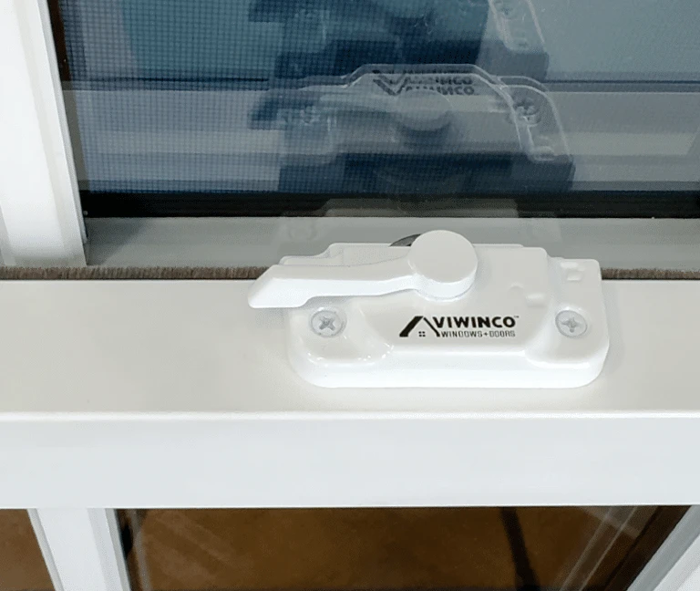 viwinco tilt-n-lock latch, turned to 0 degrees